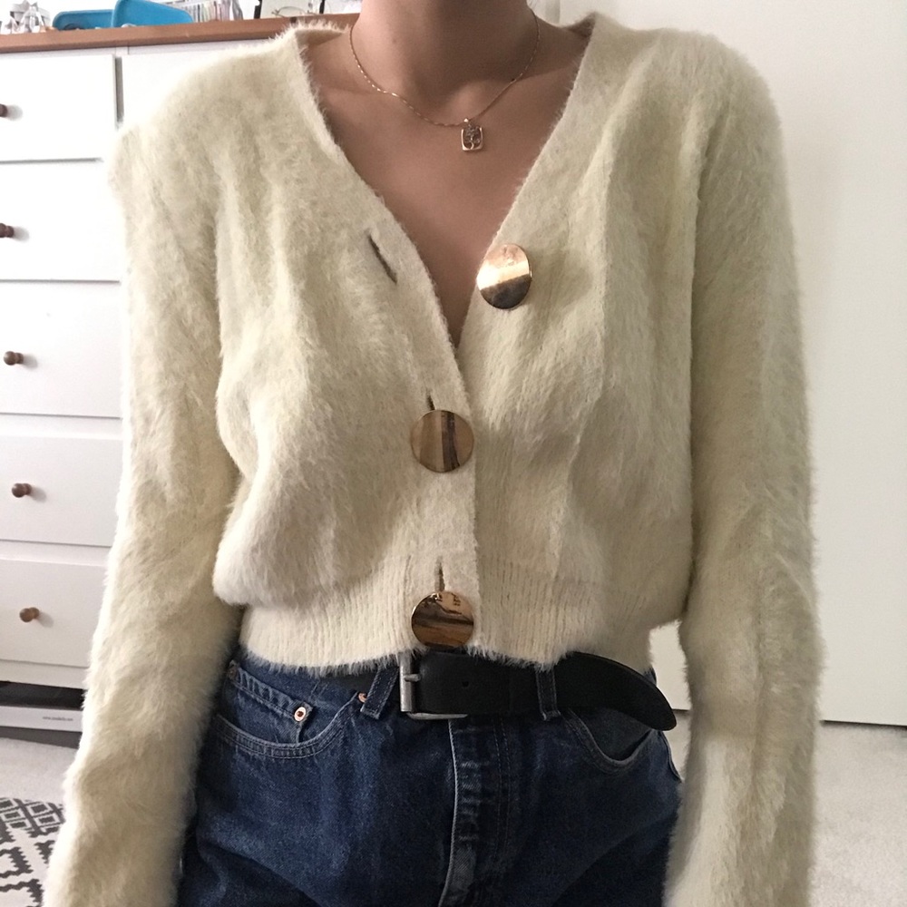 POWDER YELLOW OBLONG GOLD BUTTONS SWEATER